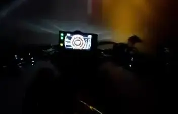 Bursa’da sollama yapmak isteyen motosikletlinin, sinyal vermeden şerit değiştiren otomobile