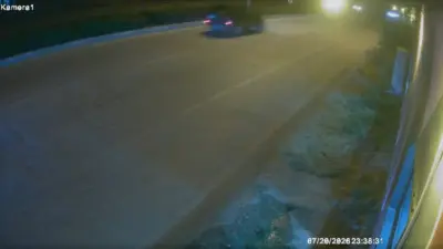 Bursa’nın İnegöl ilçesinde gece saatlerinde meydana gelen trafik kazasında kontrolden
