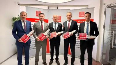 Türkiye Belediyeler Birliği (TBB) Araç Teslim Töreni’nde Tavas Belediyesi’ne kazandırılan