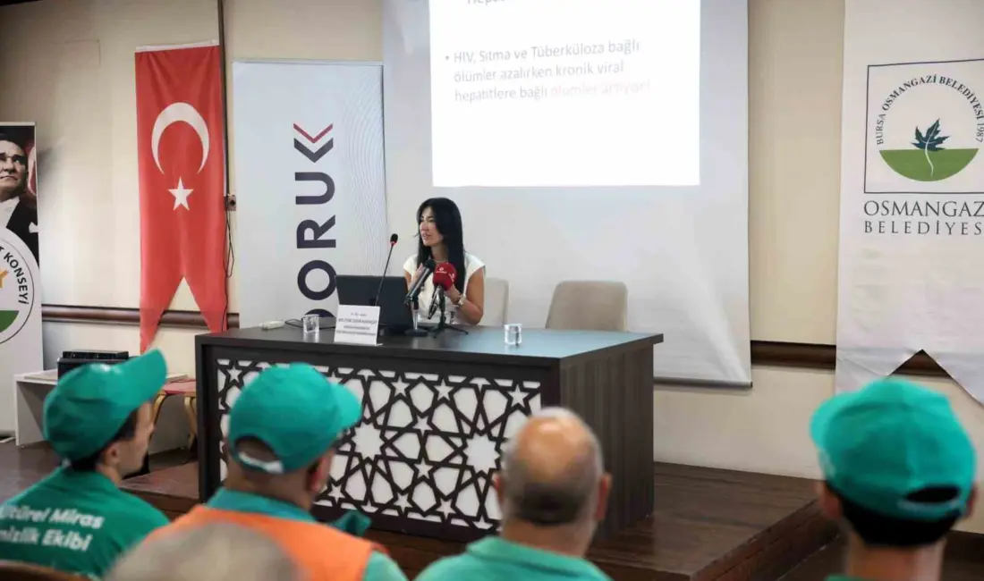 Osmangazi Belediyesi’nin Dünya Hepatit Günü kapsamında düzenlediği eğitimde, Temizlik İşleri