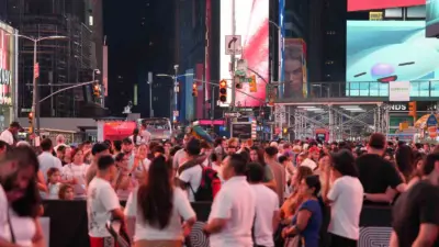 ABD’nin bağımsızlığının 250’nci yıl dönümü kapsamında New York’taki ikonik Times