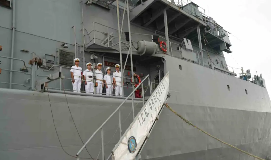 Türk Deniz Kuvvetleri Komutanlığı’na bağlı TCG Oruçreis, ABD’nin 250’nci kuruluş