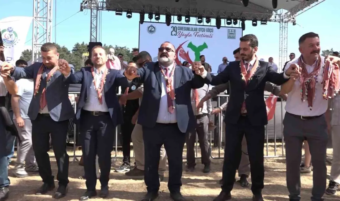 Türkiye’nin dört bir yanından Bursa’ya gelen Giresunlular, 3 gün 3