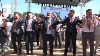 Türkiye’nin dört bir yanından Bursa’ya gelen Giresunlular, 3 gün 3