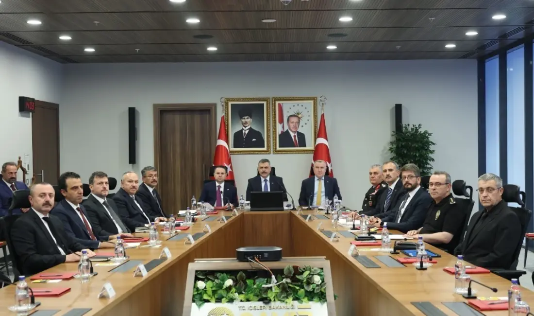 İçişleri Bakanı Mustafa Çiftçi, Adalet Bakanı Akın Gürlek ve Gençlik