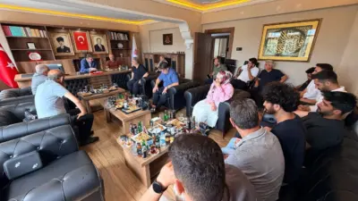 Vakıflar Genel Müdürü Sinan Aksu, Erzincan’da basın mensuplarıyla bir araya