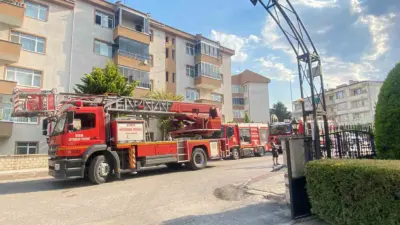 Bursa’nın İnegöl ilçesinde 5 katlı bir apartmanın en üst katında