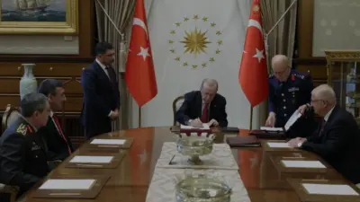 Cumhurbaşkanı Erdoğan başkanlığında toplanan YAŞ kararları açıklandı. TSK'da terfi, atama