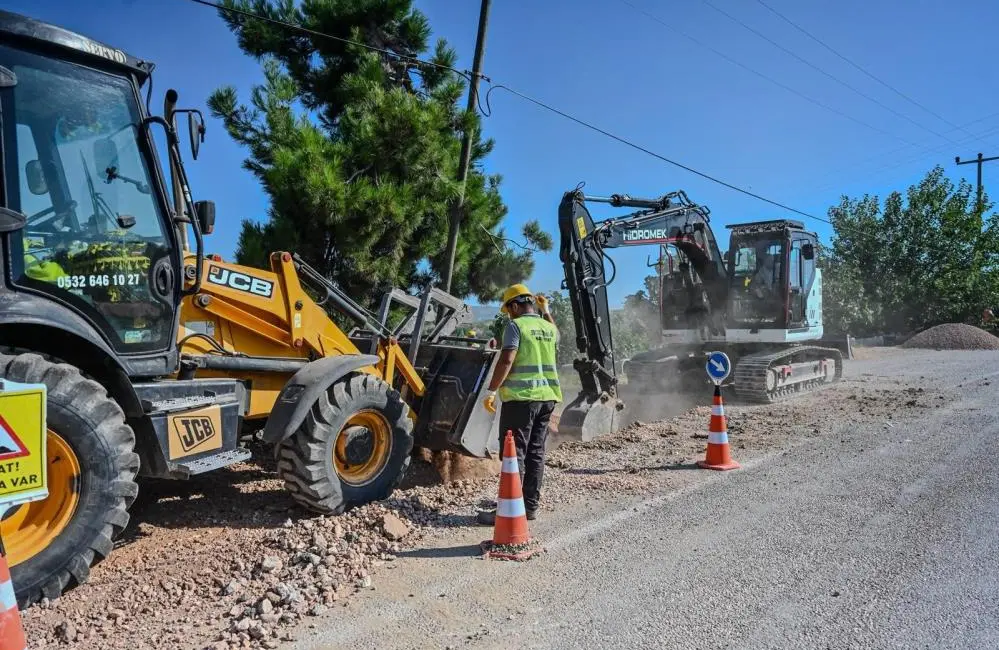Bursa Büyükşehir Belediyesi, il genelinde sürdürdüğü altyapı ağını güçlendirme çalışmaları
