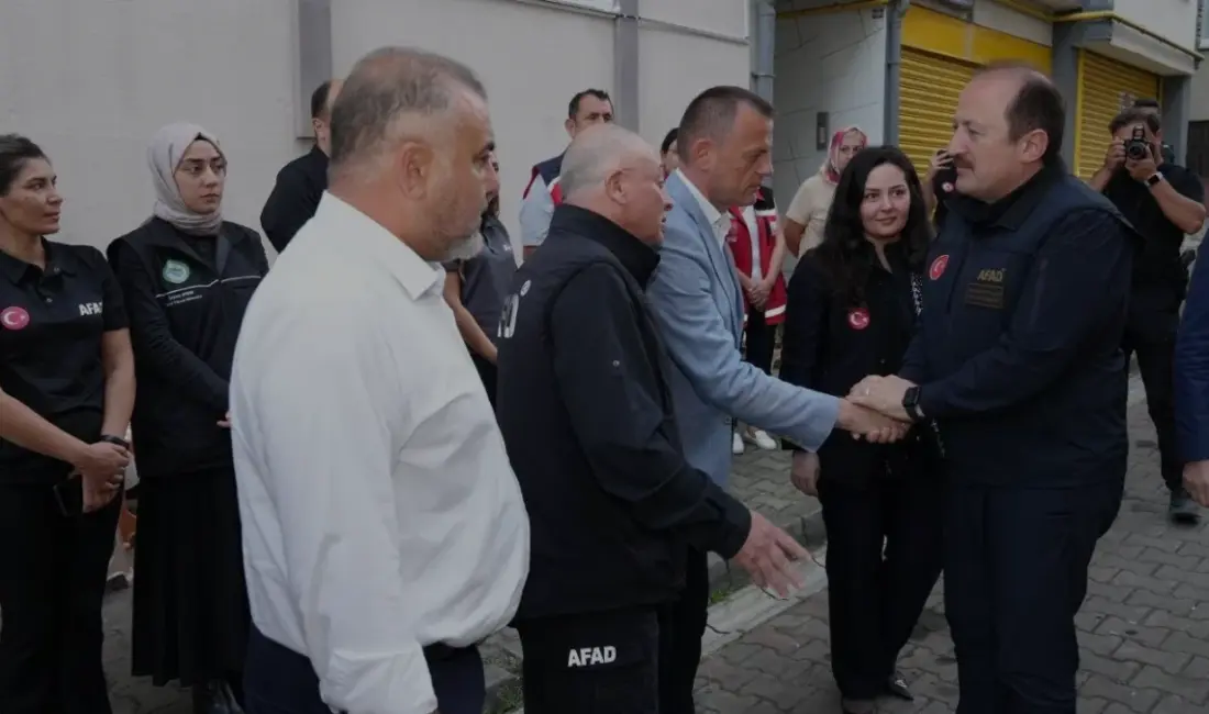 AFAD Başkanı Vali Ali Hamza Pehlivan, Giresun'daki selde yaşamını yitiren