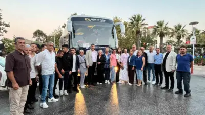 AK Parti İzmir İl Başkanlığı, partinin 25’inci kuruluş yıl dönümü