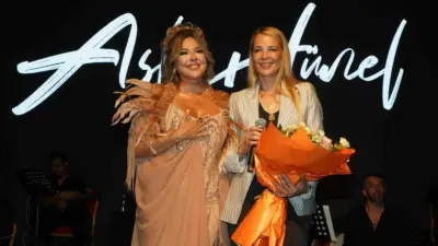 Uluslararası Bursa Festivali’nde Türk müziğinin güçlü sesi Aslı Hünel, Bursalılara