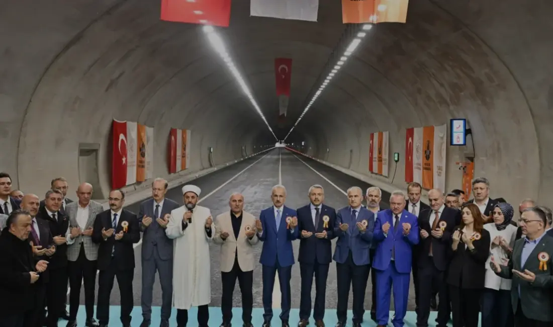 Ulaştırma ve Altyapı Bakanı Uraloğlu, Ayder Yaylası'na ulaşımı kolaylaştıracak Çamlıhemşin