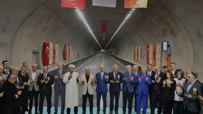 Ulaştırma ve Altyapı Bakanı Uraloğlu, Ayder Yaylası'na ulaşımı kolaylaştıracak Çamlıhemşin