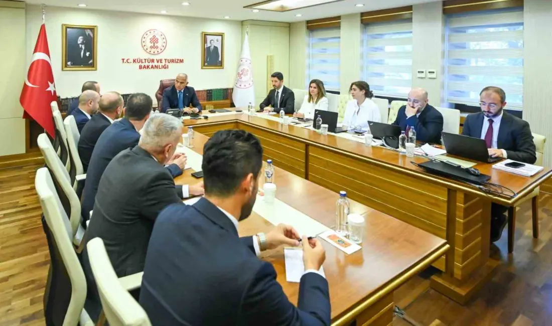 Kültür ve Turizm Bakanı Mehmet Nuri Ersoy, Turizm İşletmecileri ve
