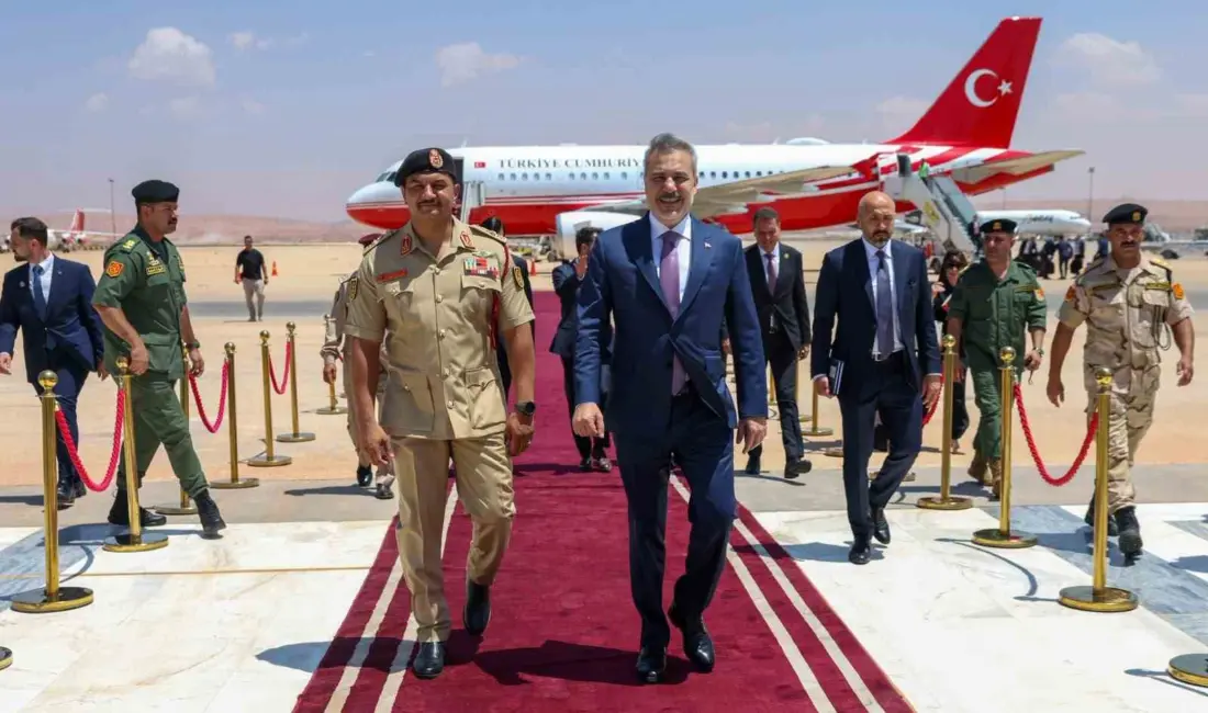 Dışişleri Bakanı Hakan Fidan, başkent Trablus’tan geçtiği Bingazi’de Libya Ulusal