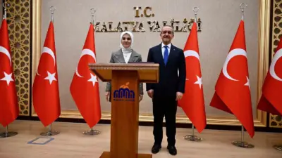 Malatya’da temaslarda bulunan Aile ve Sosyal Hizmetler Bakanı Mahinur Özdemir
