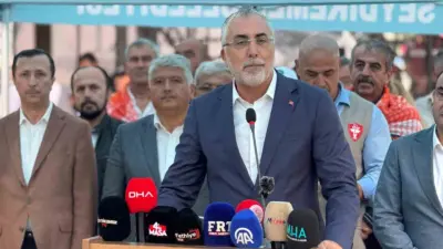 Çalışma ve Sosyal Güvenlik Bakanı Vedat Işıkhan, Muğla’nın Seydikemer ilçesinde