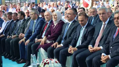 Sağlık Bakanı Kemal Memişoğlu ve Sanayi ve Teknoloji Bakanı Mehmet