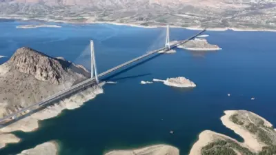 Pertek Köprüsü ile Tunceli-Elazığ arasında kesintisiz kara yolu bağlantısı tesis