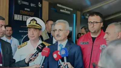 Bakan Abdulkadir Uraloğlu, Gölcük'te düzenlenen TEKNOFEST Mavi Vatan'da Türkiye'nin gemi