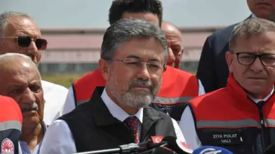 Tarım ve Orman Bakanı İbrahim Yumaklı, büyükbaş hayvanların doğumdan kesime