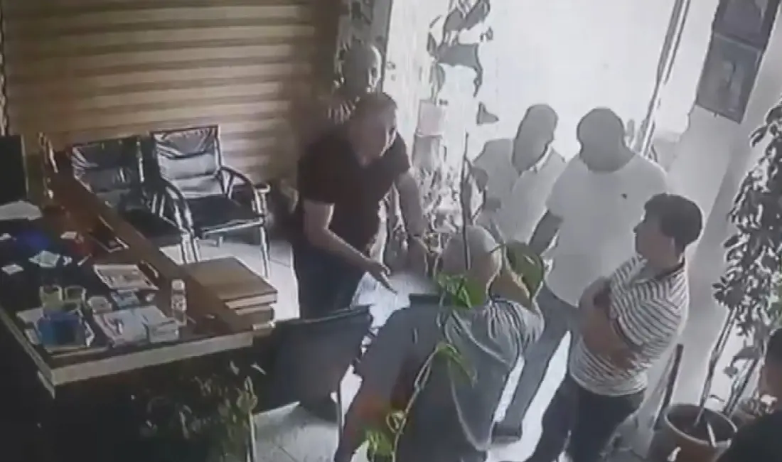 Kilis Belediye Başkanı Hakan Bilecen, muhtarla yaşadığı gerilimin kişisel değil
