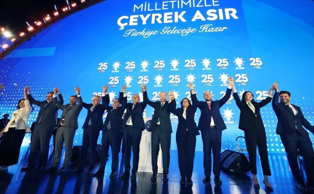 AK Parti’nin 25. kuruluş yıl dönümü programına katılan Aydın Büyükşehir