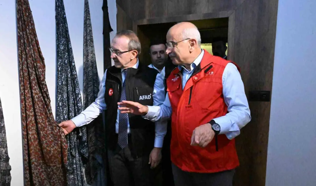 Malatya Büyükşehir Belediye Başkanı Sami Er, Vali Seddar Yavuz, Yeşilyurt