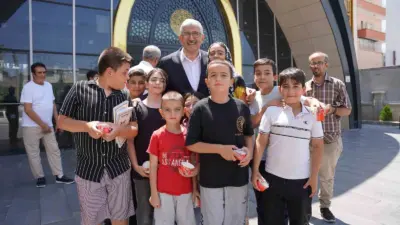 Adıyaman’ın Kahta ilçe Belediye Başkanı Mehmet Can Hallaç, gönül belediyeciliği