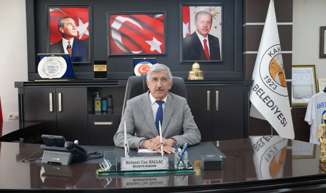 Adıyaman’ın Kahta ilçe Belediye Başkanı Mehmet Can Hallaç, 30 Ağustos