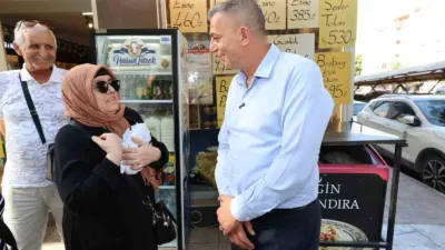 Şehzadeler Belediye Başkanı Hakan Şimşek, Nişancıpaşa Mahallesi Seyfettinbey Caddesi’nde esnafı