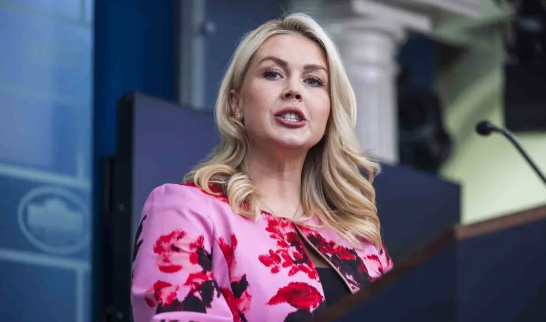 ABD Başkanı Donald Trump, Beyaz Saray Sözcüsü Karoline Leavitt’in ay