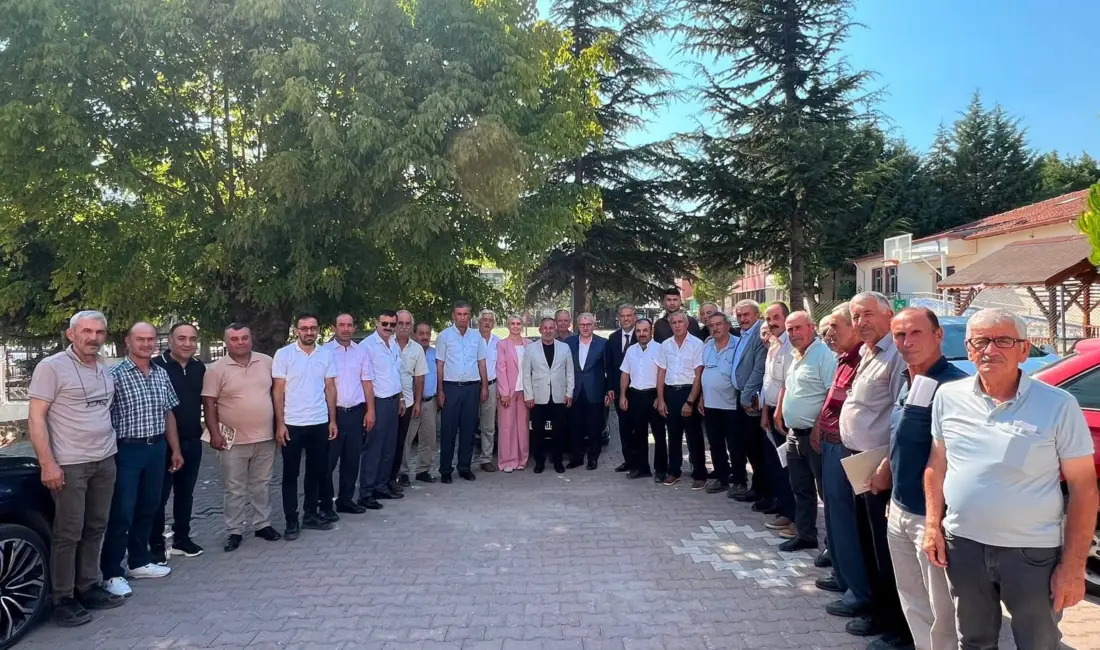 Bilecik’in Gölpazarı ilçesinde muhtarların talepleri masaya yatırıldı. Gölpazarı ilçesinde AK