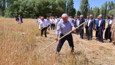 Türkiye’nin 27. ve son Başbakanı, Türk Devletleri Teşkilatı (TDT) Aksakallar