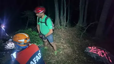 Bursa’nın Kestel ilçesinde Saitabat Şelalesi mevkiine bisikletiyle giden vatandaş, yiyeceği