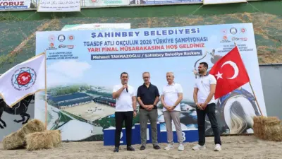 AK Parti Gaziantep Milletvekili Bünyamin Bozgeyik, kentin dört bir yanında