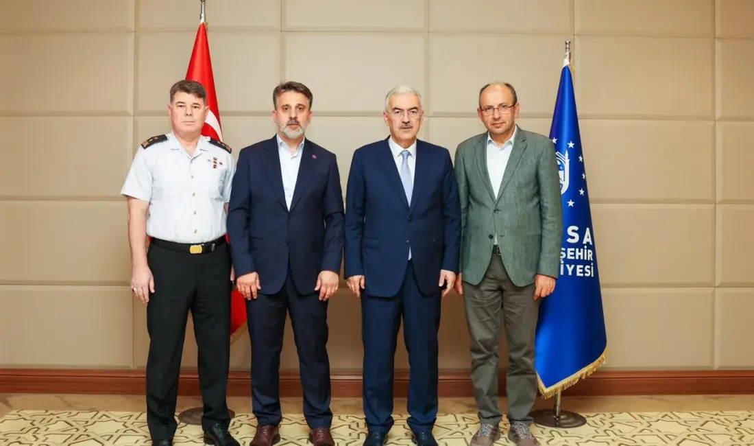 Bursa Valisi Erol Ayyıldız ve AK Parti Bursa Milletvekili Mustafa
