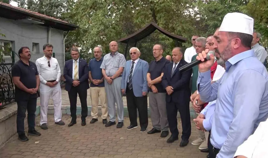 Bursa’da, Osmanlı döneminin önemli alimlerinden, Mohaç Zaferi’nin kahramanları arasında yer