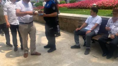 Bursa’da polis ekipleri, Yıldırım ilçesindeki Yeşil Camii’nde cuma namazı sonrası