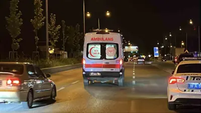 Bursa’da ters istikametten ana artere çıkan otomobil, seyir halindeki başka