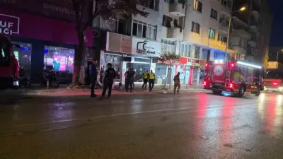 Bursa’nın İnegöl ilçesinde bir apartmanın zemin katındaki geri dönüşüm deposunda
