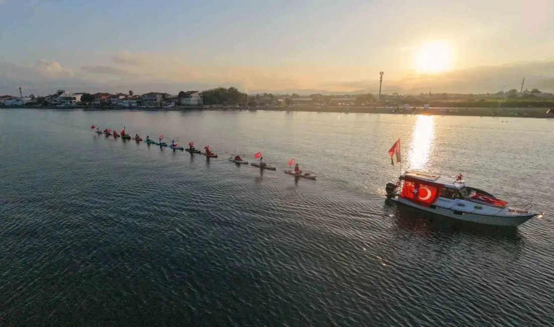 Bursa’da 30 Ağustos Zafer Bayramı’nın 104. yıldönümü, kent merkezindeki yürüyüş