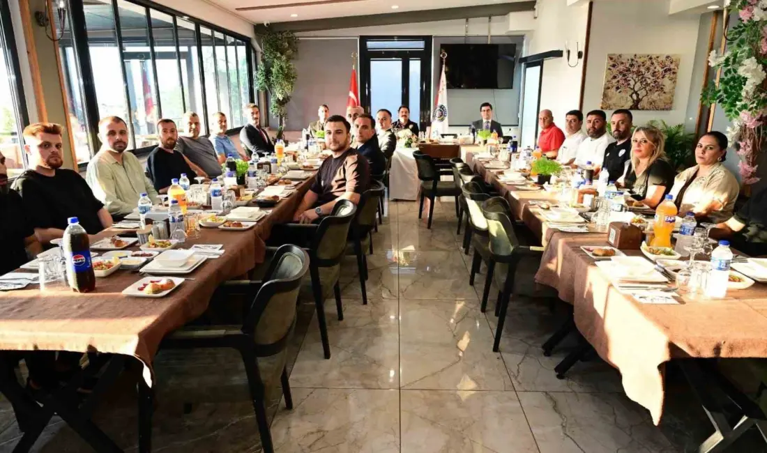 Bursa İl Emniyet Müdürü Kadir Gökce, Bursaspor Başkanı Enes Çelik,