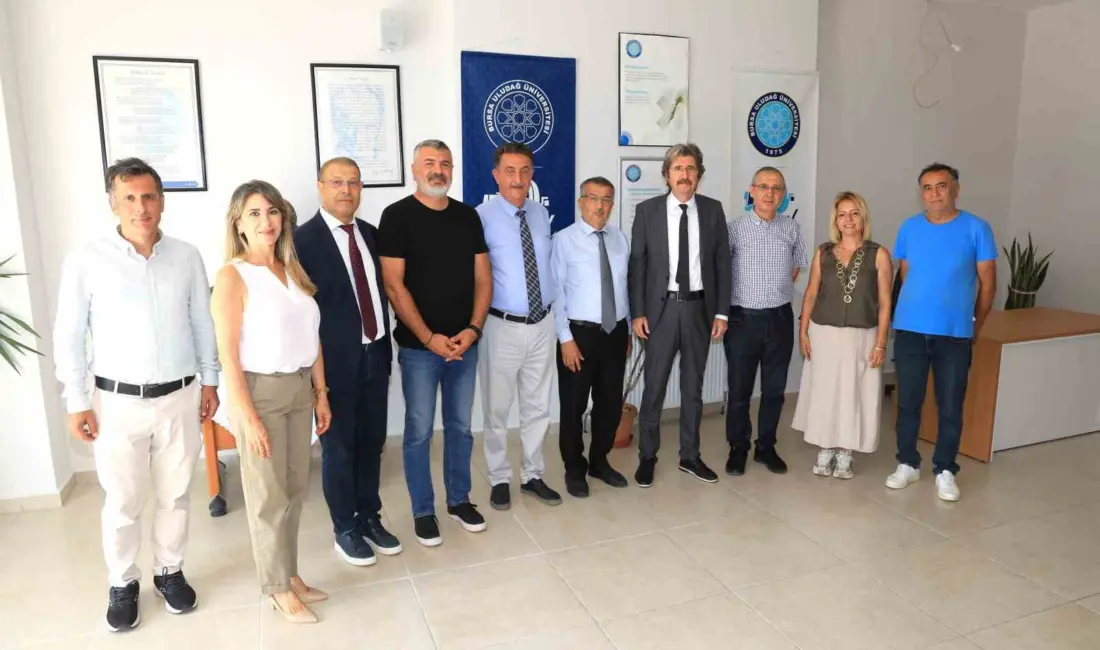 Bursa Uludağ Üniversitesi (BUÜ) Güzel Sanatlar Fakültesi, uzun yıllar eğitim