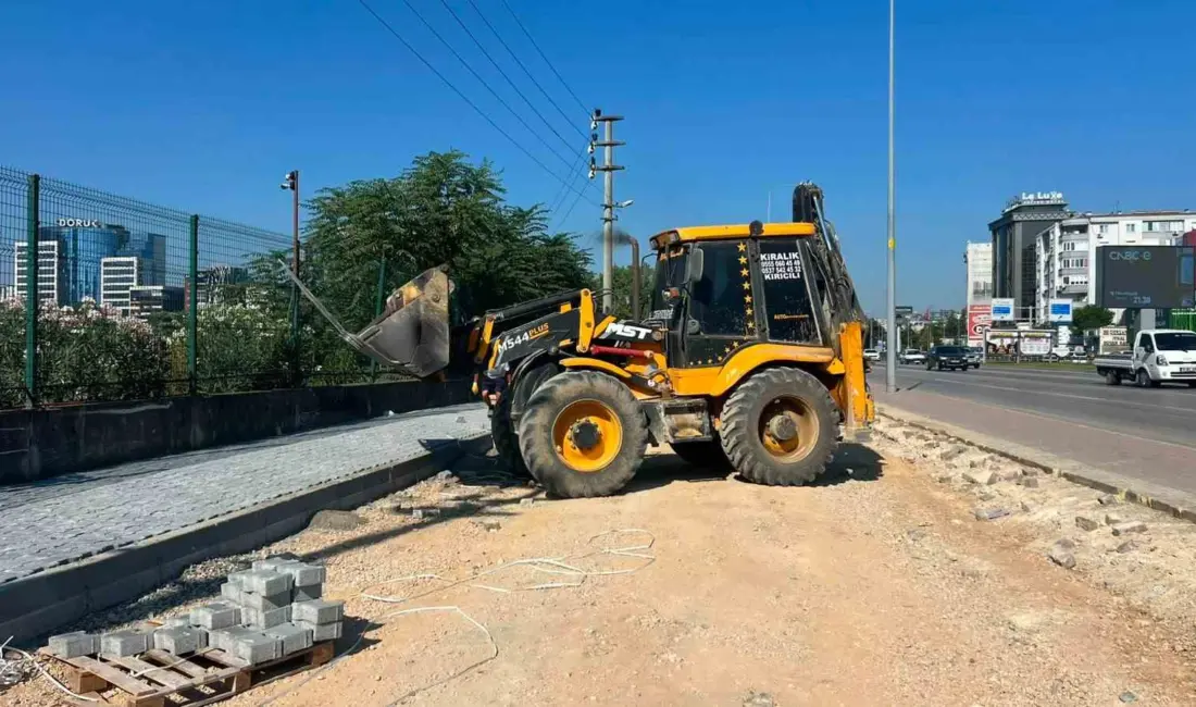 Bursa Büyükşehir Belediyesi, Nilüfer ilçesi Liman Caddesi’nde yağmur suyu ve