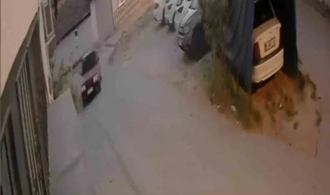 Bursa’da iki çocuk sokakta oyun oynadığı sırada bir otomobilin drift