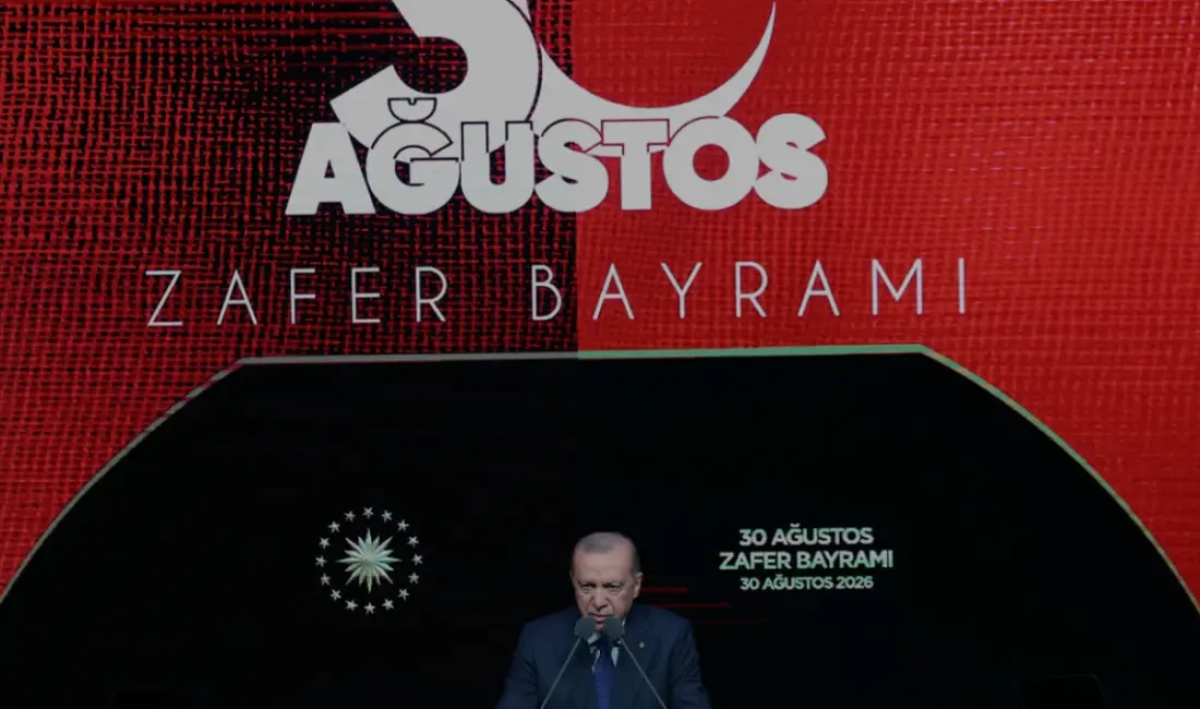 Cumhurbaşkanlığı Külliyesinde düzenlenen 30 Ağustos Zafer Bayramı programında konuşan Cumhurbaşkanı
