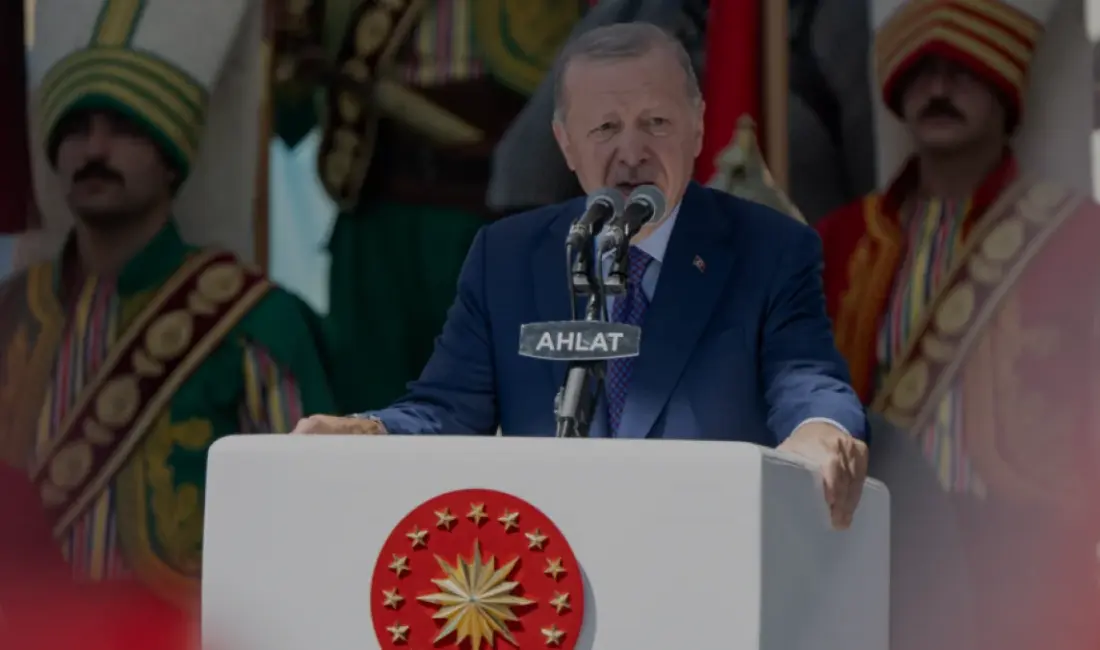Cumhurbaşkanı Erdoğan, Malazgirt Zaferi'nin 955. yıl dönümü dolayısıyla Ahlat'ta düzenlenen