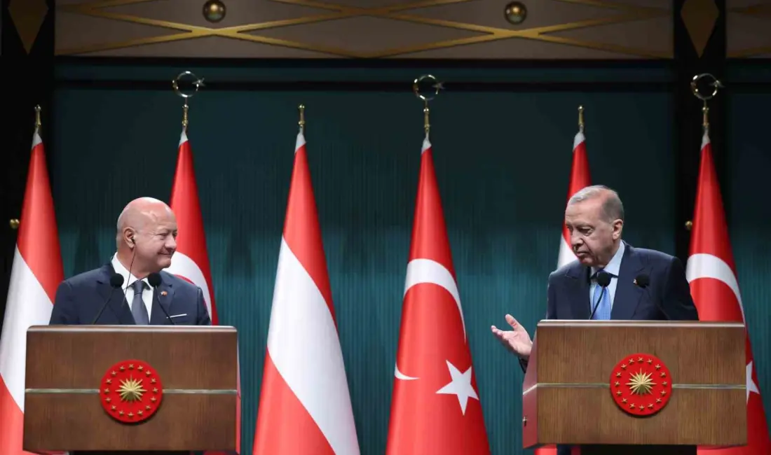 Cumhurbaşkanı Recep Tayyip Erdoğan, Avusturya Başbakanı Christian Stocker ile görüşmesinde,
